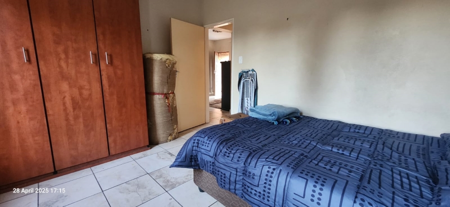 2 Bedroom Property for Sale in Waterval East North West